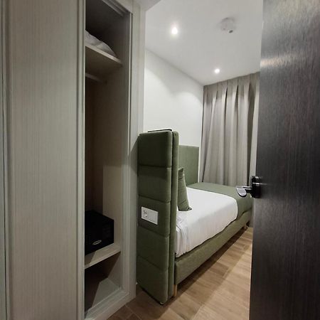 Hostal San Blas Madrid Exterior photo