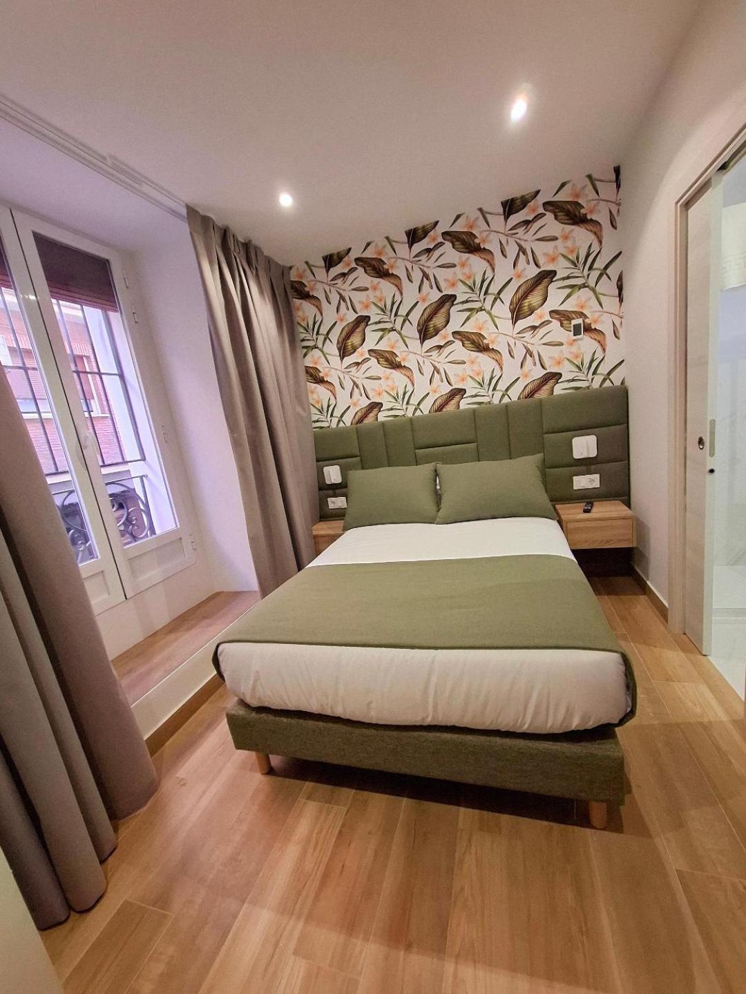 Hostal San Blas Madrid Exterior photo